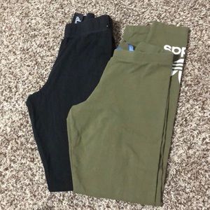 Bundle of 2 adidas leggings